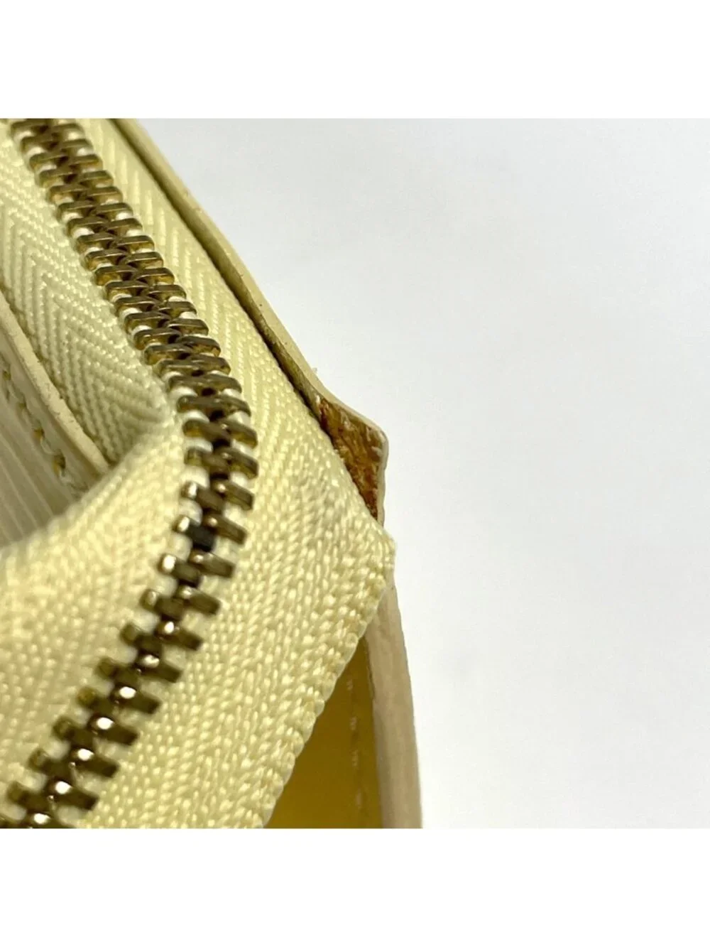 Louis Vuitton Pochette Soirle Pouch Epi Vanilla